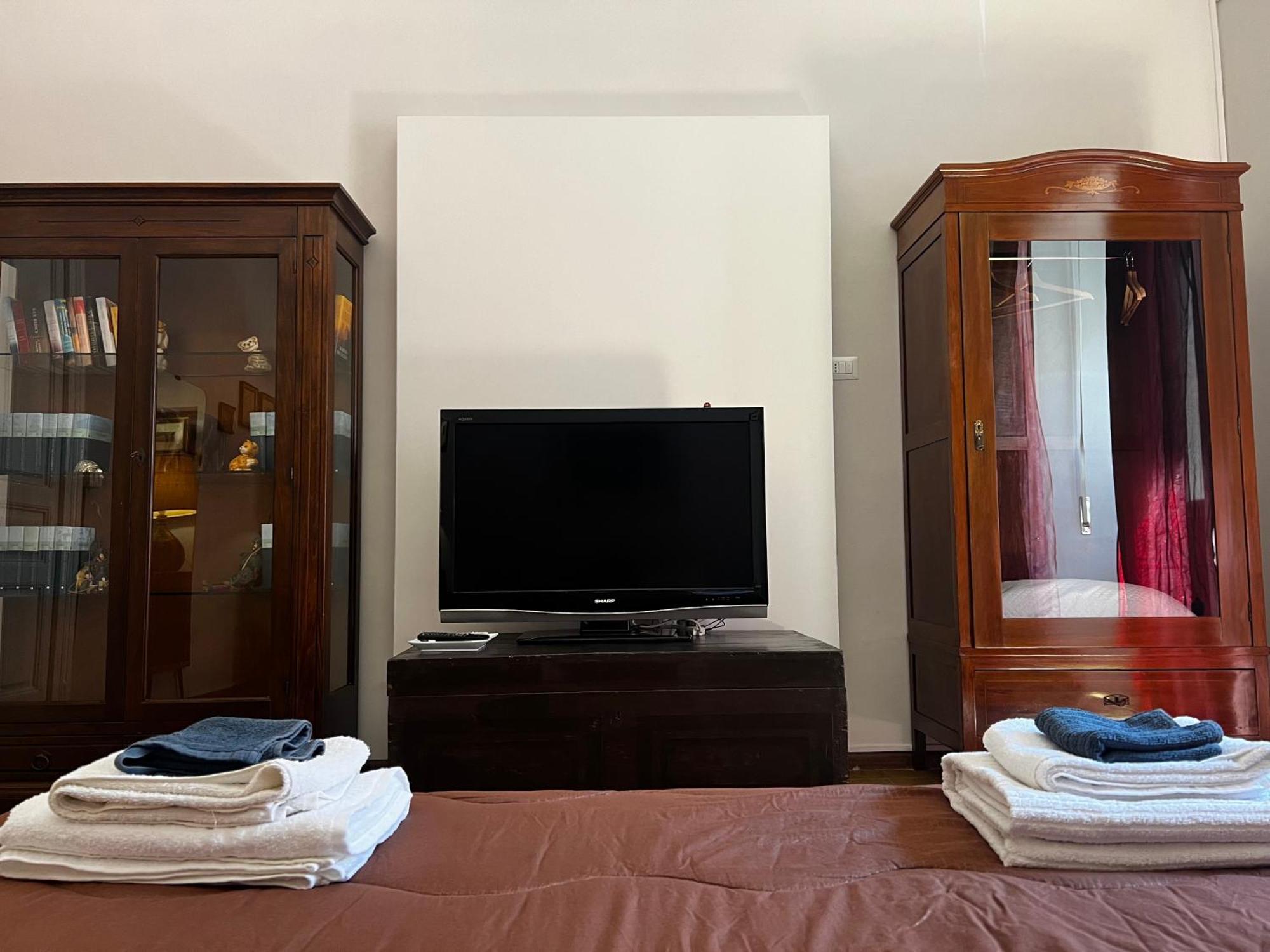 Casa Ida - Entire House Apartment คาตาเนีย ภายนอก รูปภาพ